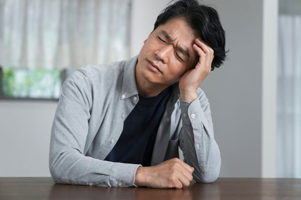 梅雨に頭痛、眠気…「自律神経」の乱れが原因? 寝具メーカーが紹介する“15分”の対策とは