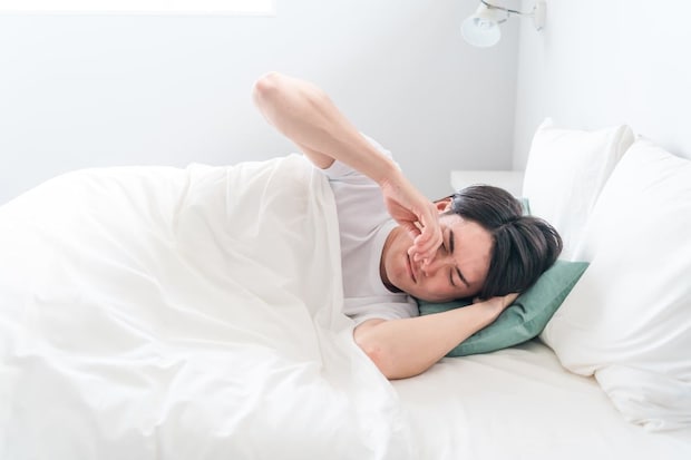 夏至の時期、なぜか早朝に目が覚める…「二度寝」はNG? 夜スムーズに眠るコツを睡眠のプロに聞く