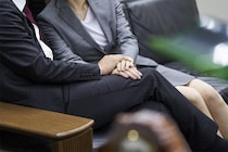 既婚者の“約2割”《浮気・不倫》の経験アリ　夫婦関係は良好でも…【655人調査】