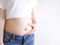 “ポッコリおなか”放置で肝硬変に！？　焦ってやりがちな「極端な食事制限」がかえって逆効果なワケ