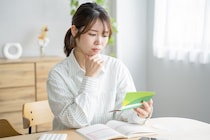 家計が苦しくても「節約したくないもの」ランキング　6位「旅行代」5位「美容費」…TOP回答は？