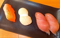 【写真】ほたても大ぶり！　シャリより大きい大とろも！　フェア商品を一挙にチェック！