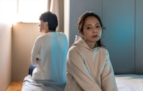 許せない！　と感じる「彼氏の重い行動」ランキング　3位「深夜や仕事中でも電話してくる」…2位＆1位は？