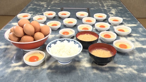 ブランド卵の“TKG”200円、ラーメン600円、卵10個分の目玉焼き1000円…生卵・ゆで卵・卵スープ食べ放題　「オモウマい店」SP登場