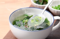 雨の日のむくみ＆だる重に効く！　市販スープに入れるだけの“ちょい足し術”とは【管理栄養士が解説】