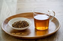 夏こそ「温かい麦茶」を飲むべき理由とは　“胃腸をバテさせない食べ方”を管理栄養士に聞く