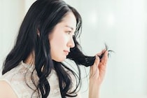 夏に切れ毛が増える理由とは？　髪の状態を悪化させる“NG行為”を解説