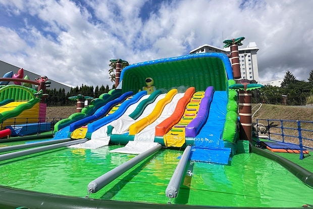 水温18℃! 富士山の天然水使用 “夏季限定水遊び広場”今年も富士急ハイランドに 「アヒルプール」も登場