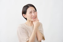 虫歯じゃないのに歯がしみる…「知覚過敏」なぜ起きる？　毎日の歯磨き＆ホワイトニング時の注意点とは