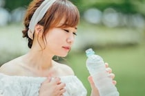 【熱中症】対策には水分補給が重要だけど…実は「飲むと熱中症リスクが上がる」飲み物があった