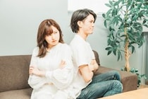 浮気の“線引き”、「外泊」「キス」を超えた1位は？　10～60代男女が答えた「浮気の定義」と本音