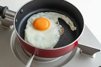 【えっ】ホテルで出るような「目玉焼き」が完成！　農水省が伝授する“裏技”とは