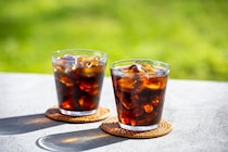 「アイスコーヒー」が薄くなる致命的な原因とは　UCCに聞く、自宅でプロの味を再現する「蒸らし」と「黄金比」