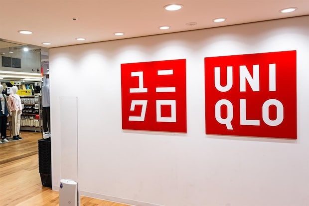 【ユニクロ】夏から秋に…1枚でも重ね着でも! 《高見え新作トップス》に反響 SNS「こういうの欲しかった」「色味がいい」
