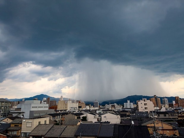 【豪雨】長靴はNG？　避難に適した服装＆グッズとは？　改めて、知っておきたい「線状降水帯」直前予測　気象予報士・防災士が解説