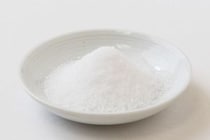 暑い日は要注意！　塩分不足で熱中症リスク増大　減塩はNG？　医師が解説