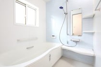 【TOTOが紹介】浴室のピンク汚れ、正体は細菌！？　増殖防ぐために「最後に出る人」がすべき2つのこととは
