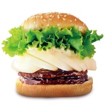 【画像】「え…？」バーガーに梨が挟まってるんだが…ドムドム、驚愕の再登場メニューを見る！