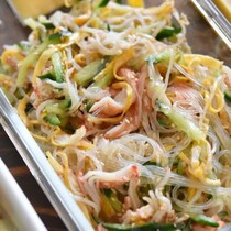 カラフル＆食べ応えアップ！具沢山なごちそう「春雨サラダ」