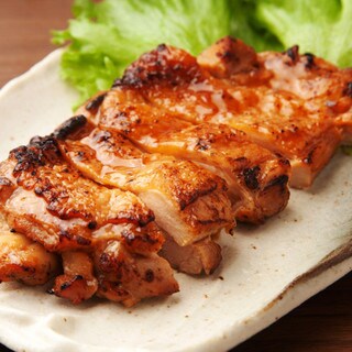 香ばしくてやみつき！皮パリパリ「チキンソテー」