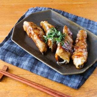 とろける食感が爆うま！フライパンで「なすの豚バラ巻き」