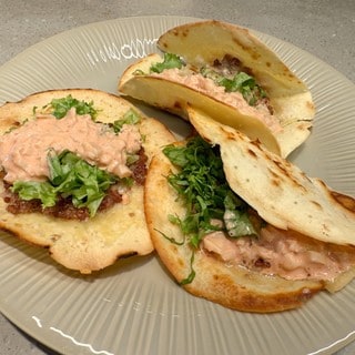 この味、完全にハンバーガーだ！SNSで大注目の「進化系タコス」を作ってみた