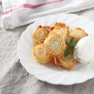 餃子の皮がパリパリおやつに変身！餃子シュガーパイ