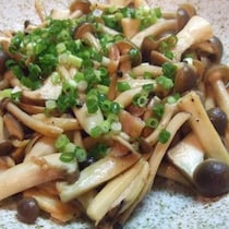 コクがあるのにヘルシー◎「きのこのマヨ炒め」の副菜レシピ