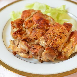 極上食感！フライパンで簡単「パリパリチキンステーキ」の作り方