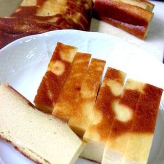 材料4つで完成！秋田の名物「豆腐カステラ」でティータイムを