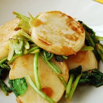 【殿堂入り】クックパッドで人気！簡単&美味でつくれぽ2900件超え「かぶのしょうが焼き」