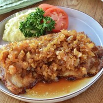 パックからフライパン直行！切らずに焼くだけ◎絶品「豚バラステーキ」