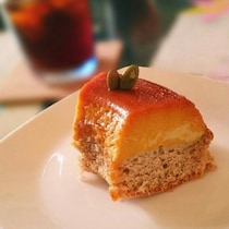 ひと口ごとに違う食感！秋の濃厚スイーツ「多層かぼちゃプリン」