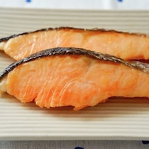 【クックパッドで人気】フライパンでふっくらおいしい「鮭の焼き方」を試してみた！