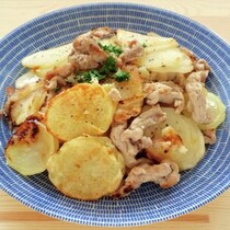 材料2つで絶品メイン！忙しくても作れる「じゃがいもと豚肉のガーリック炒め」がリピ確のおいしさ