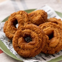 【卵・バター不要】家にある材料3つで作る「オールドファッション風」がサックサク美味