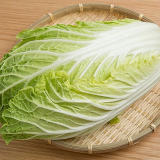 切るのではなくて裂く!?散らばらない&長持ち「白菜」の調理法