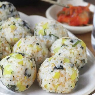 手が止まらなくなる！韓国版悪魔のおにぎり「チュモッパ」