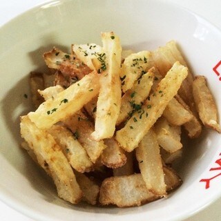 【材料3つ】カリカリ＆サクサク！「フライド大根」が止まらないおいしさ