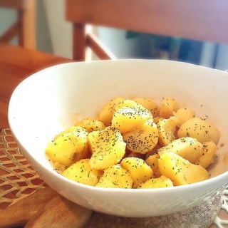 野菜1つで簡単副菜！こっくり濃厚な「味噌バターおかず」でご飯が進む