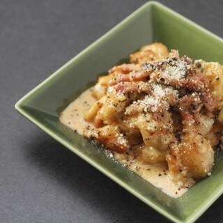 悪魔的においしい！箸が止まらなくなる「唐揚げカルボチキン」