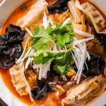 話題の味をおうちで！しびれる辛さの「麻辣湯」