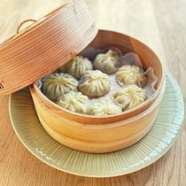 熱々スープがじゅわ〜！人気のせいろで「小籠包」作ってみた