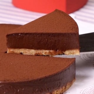 冬におすすめ◎しっとり濃厚「生チョコ風ケーキ」で贅沢なおやつタイムを