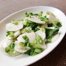 シャキシャキ甘くてクセになる！「かぶ」はサラダにするのが正解