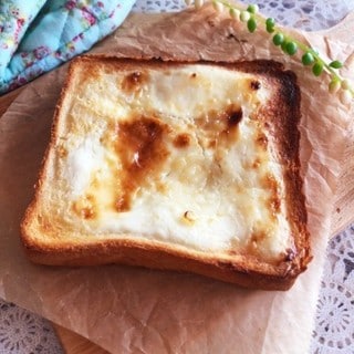 チーズもチョコも！「簡単ケーキトースト」でプチ贅沢を楽しもう