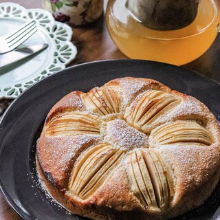 つくれぽ5000件！焼くまで15分！混ぜるだけの簡単りんごケーキ