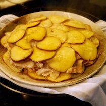 ホクホクジュワ旨！「さつまいも×豚肉」重ね蒸しバリエ4選