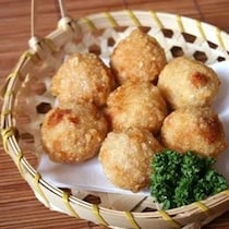 おいしくて手が止まらない！サクふわ「れんこん団子」レシピ3選