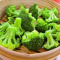 これからは茹でない！ブロッコリーは「蒸す」のが簡単でおいしい